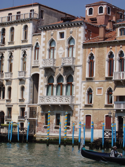 Windows of Venezia: 1