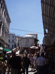 Rialto Bridge from the street